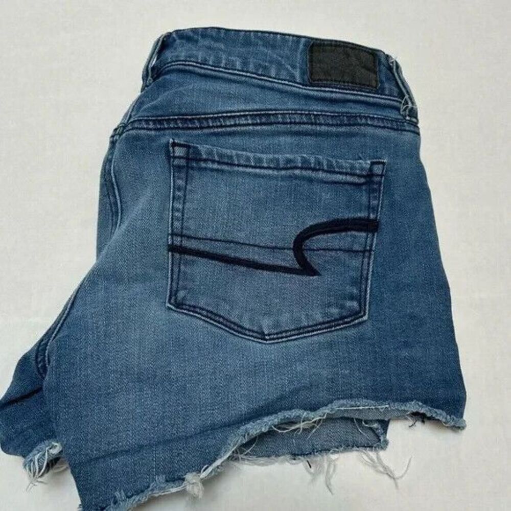 American Eagle Stretch‎ Denim Jean Low Rise Shortie  Shorts Raw Hem size 4